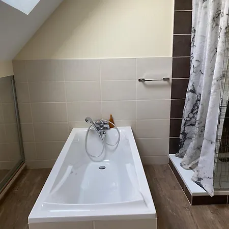 Homestay Le Taut 44 - Petite Chambre - Juno Les Veys
